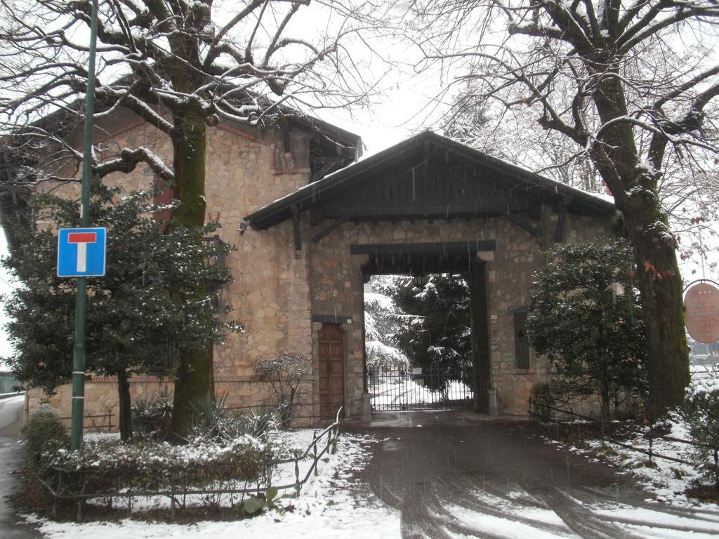 Albergo Villa & Roma Pallazzolo sullʼOglio Buitenkant foto